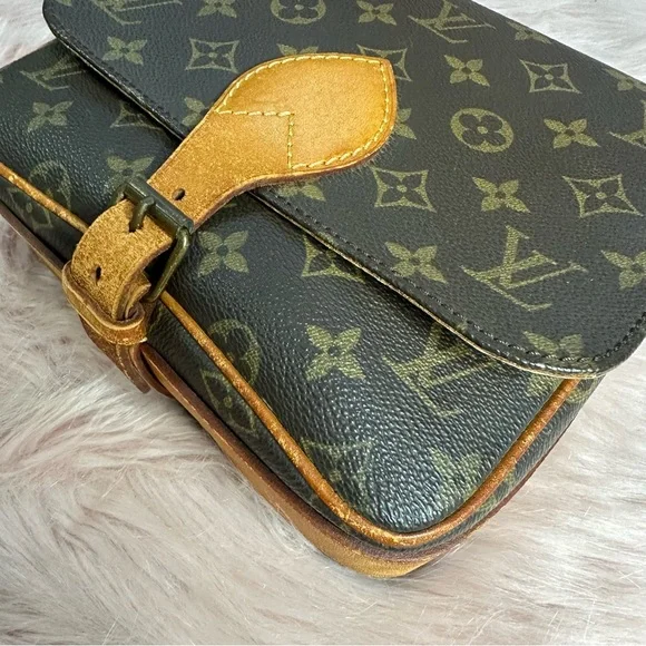 🟥 SOLD! Louis Vuitton Cartouchiere MM Monogram Crossbody Bag - Picture 10 of 17
